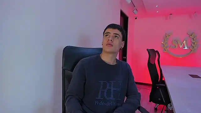 Snapshot of BenitoSaenz chatting on 02/27/26, 12:49 BenitoSaenz online show from 02/27/26, 12:49