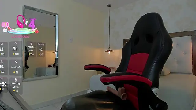 Snapshot of IVONNEPARKER6 chatting on 09/23/25, 12:30 IVONNEPARKER6 online show from 09/23/25, 12:30