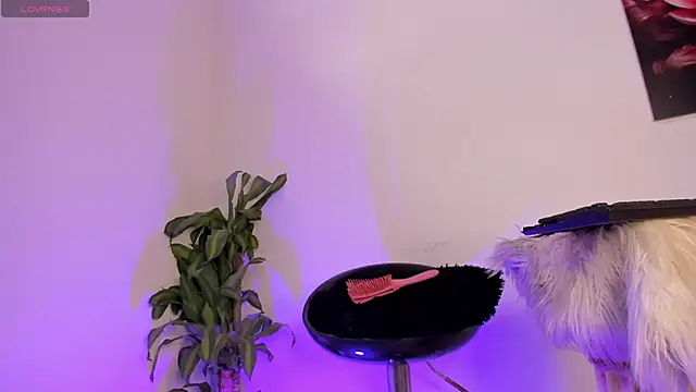 Michell Whitets online show from 10/17/25, 01:57