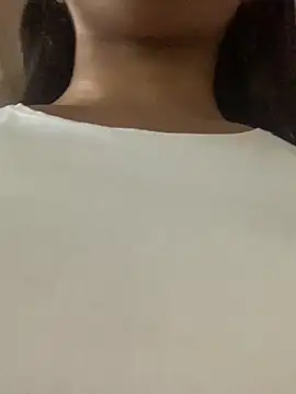 Snapshot of Luna_20x chatting on 10/07/25, 06:49 Luna 20x online show from 10/07/25, 06:49