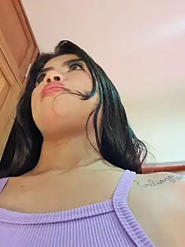 Snapshot of Luna_20x chatting on 11/19/25, 06:52 Luna 20x online show from 11/19/25, 06:52