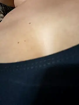 Snapshot of Luna_20x chatting on 12/01/25, 06:57 Luna 20x online show from 12/01/25, 06:57