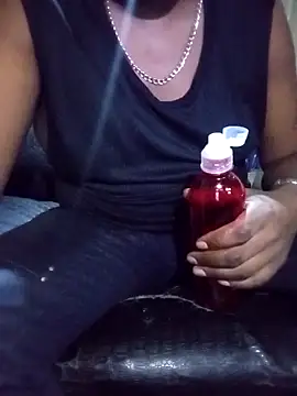 OnlyMoneyIwanT online show from 02/25/26, 01:43