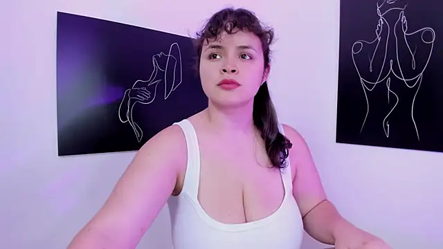 SeleneLuminari8 online show from 10/05/25, 04:05