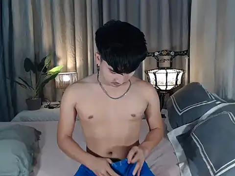 Snapshot of cute_richard24 chatting on 11/25/25, 06:57 cute richard24 online show from 11/25/25, 06:57