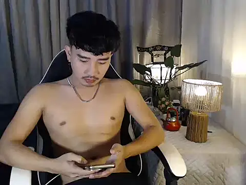 Snapshot of cute_richard24 chatting on 12/18/25, 03:01 cute richard24 online show from 12/18/25, 03:01