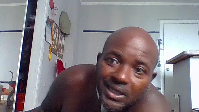 Snapshot of JezOne555 chatting on 09/10/25, 03:34 JezOne555 online show from 09/10/25, 03:34