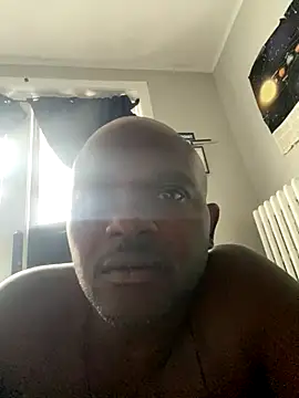 Snapshot of JezOne555 chatting on 10/15/25, 06:19 JezOne555 online show from 10/15/25, 06:19