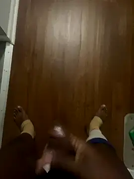 Snapshot of JezOne555 chatting on 11/25/25, 03:39 JezOne555 online show from 11/25/25, 03:39