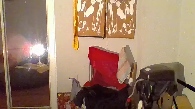 Snapshot of JezOne555 chatting on 12/05/25, 12:58 JezOne555 online show from 12/05/25, 12:58