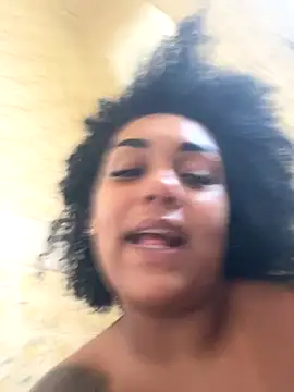 morenaluaa online show from 10/13/25, 04:51