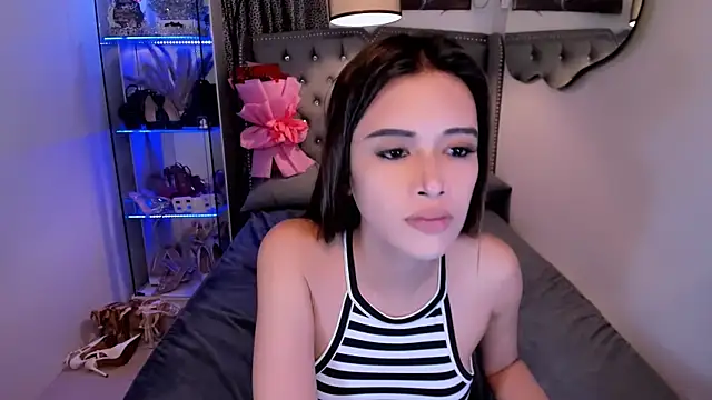 Snapshot of Lars_empress chatting on 11/21/25, 08:57 Lars empress online show from 11/21/25, 08:57