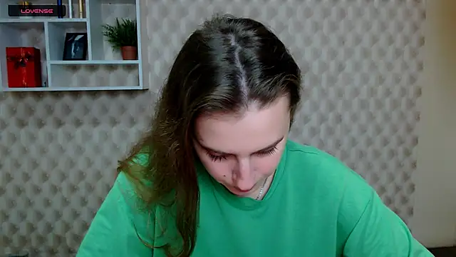 AmandaDimond  online show from 11/30/25, 01:04