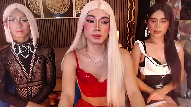 BigCockMaxineTS online show from 07/06/26, 06:32