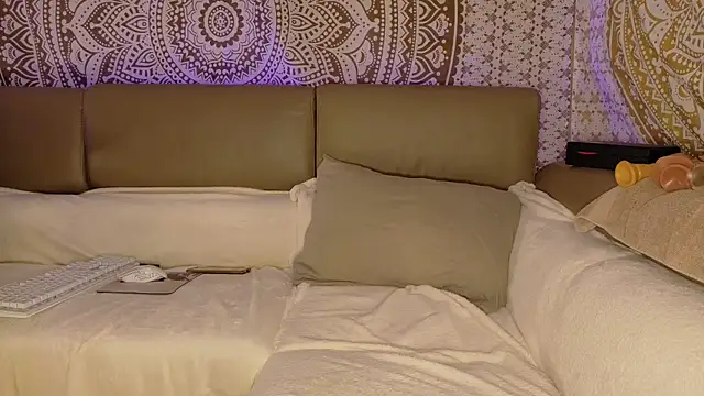 Jenny-Mystery-X online show from 11/27/25, 07:49