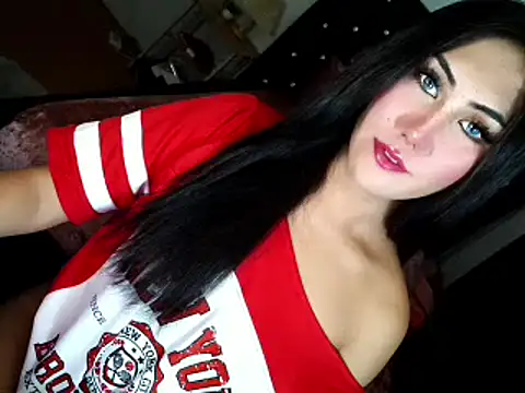 Snapshot of itsme_Dianna chatting on 05/22/26, 03:28 itsme Dianna online show from 05/22/26, 03:28