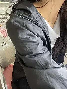 Mina048 online show from 12/16/25, 05:45