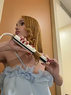 surprisecockmia online show from 04/10/26, 06:18