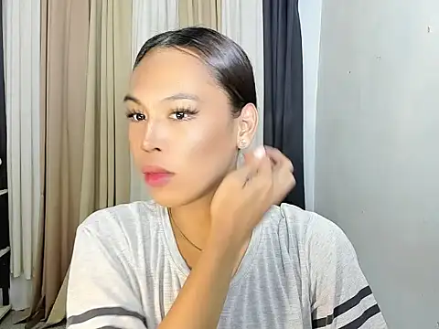 Savanna White online show from 01/12/26, 04:23