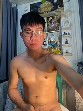 Snapshot of xshyboyx chatting on 09/24/25, 04:21 xshyboyx online show from 09/24/25, 04:21