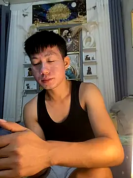 Snapshot of xshyboyx chatting on 10/07/25, 02:03 xshyboyx online show from 10/07/25, 02:03