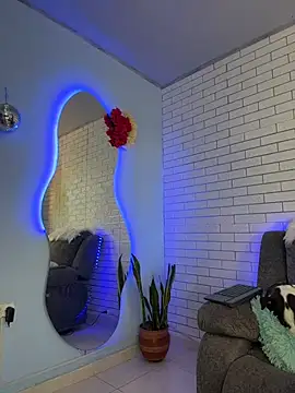 Snapshot of Im_Fernanda chatting on 11/12/25, 12:16 Im Fernanda online show from 11/12/25, 12:16