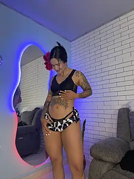 Snapshot of Im_Fernanda chatting on 11/28/25, 11:02 Im Fernanda online show from 11/28/25, 11:02