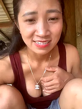 ThiHa003 online show from 09/19/25, 09:00