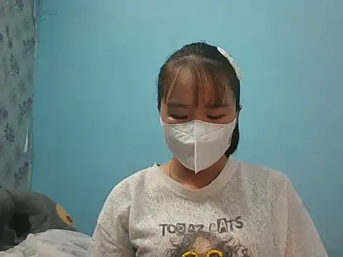 Snapshot of Hachi077 chatting on 09/20/25, 07:31 Hachi077 online show from 09/20/25, 07:31