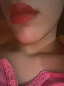 Mimisixo online show from 11/21/25, 10:52