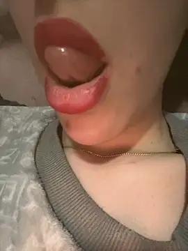 Mimisixo online show from 04/19/26, 08:22