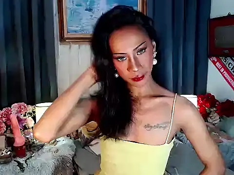 sassylatina online show from 09/11/25, 03:45