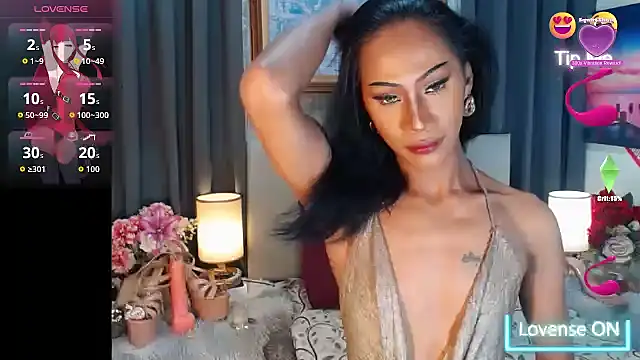 sassylatina online show from 10/26/25, 01:50