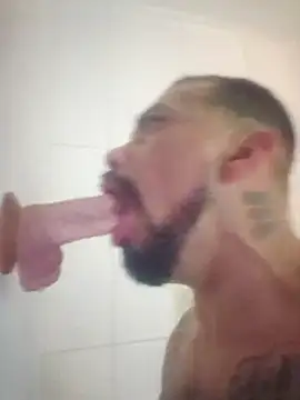 Snapshot of Cnutt310 chatting on 11/02/25, 06:27 Cnutt310 online show from 11/02/25, 06:27