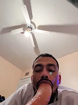 Cnutt310 online show from 02/12/26, 01:22