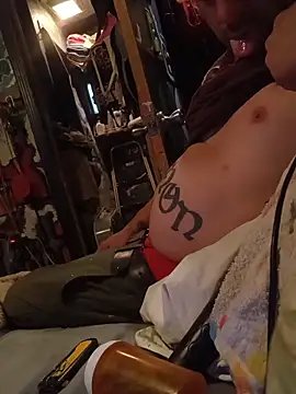 Snapshot of Twoslipperywhenwett chatting on 11/10/25, 04:50 Twoslipperywhenwett online show from 11/10/25, 04:50