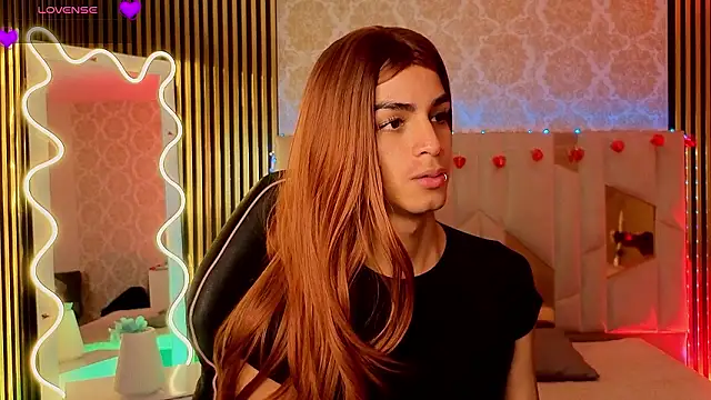 LIHIAN TAY online show from 03/18/26, 12:08