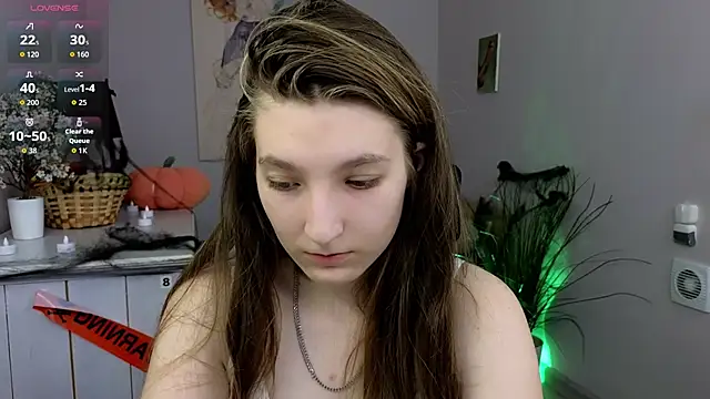 Mia Myles online show from 10/25/25, 10:23