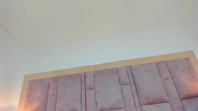 Snapshot of JenniferHills chatting on 10/19/25, 03:51 JenniferHills online show from 10/19/25, 03:51