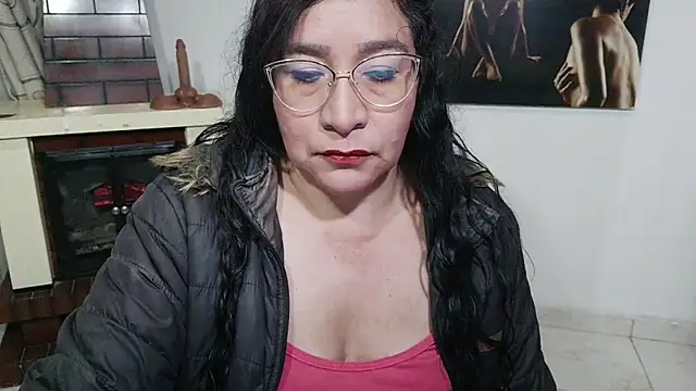 Snapshot of Grace_mature_milf chatting on 02/24/26, 01:03 Grace mature milf online show from 02/24/26, 01:03