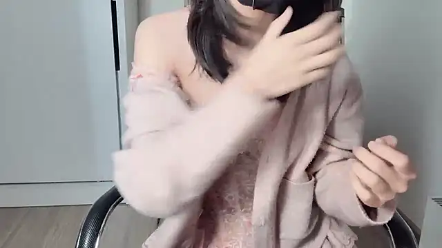 Snapshot of Ryeon_99 chatting on 01/10/26, 03:08 Ryeon 99 online show from 01/10/26, 03:08