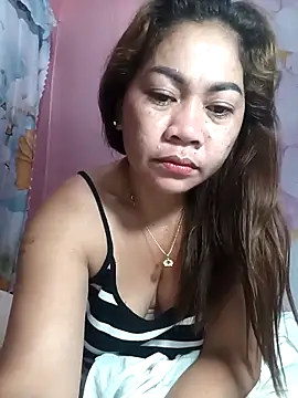 sexybitch 02 online show from 04/19/26, 06:32