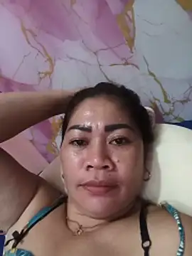 sexybitch 02 online show from 05/13/26, 09:28