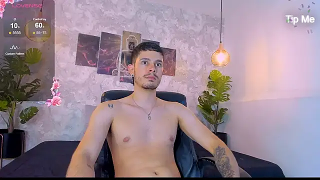 Snapshot of nils_saint chatting on 11/19/25, 11:49 nils saint online show from 11/19/25, 11:49