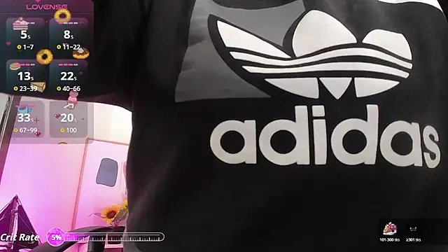 Snapshot of BarbaraGil1 chatting on 11/06/25, 01:45 BarbaraGil1 online show from 11/06/25, 01:45