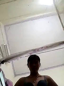 Ocnguyety online show from 10/29/25, 02:14