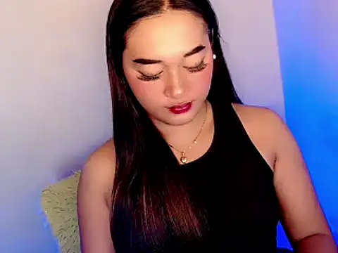 Snapshot of Lebo_might chatting on 12/17/25, 01:00 Lebo might online show from 12/17/25, 01:00