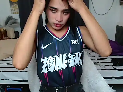 Snapshot of SheraCock chatting on 11/03/25, 12:28 SheraCock online show from 11/03/25, 12:28