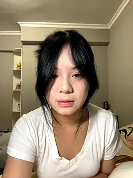 Snapshot of yiyi-888888 chatting on 10/24/25, 03:41 yiyi-888888 online show from 10/24/25, 03:41