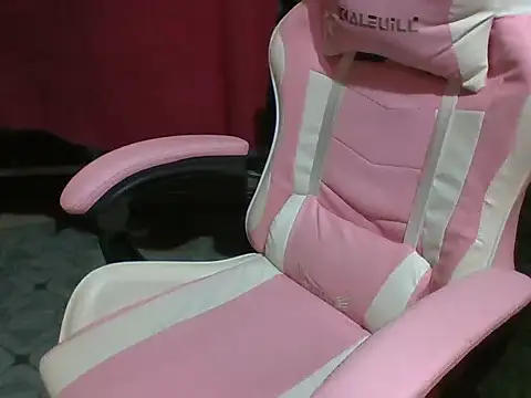 petite sexy21 online show from 02/25/26, 01:21